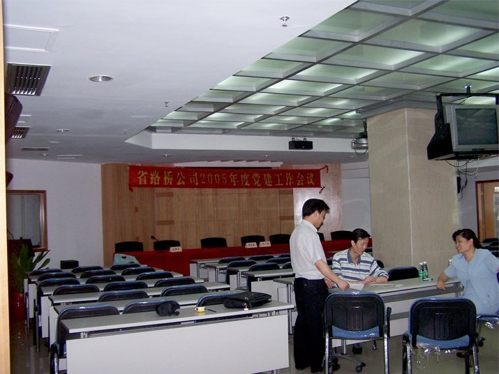 員工辦公區裝修實景圖